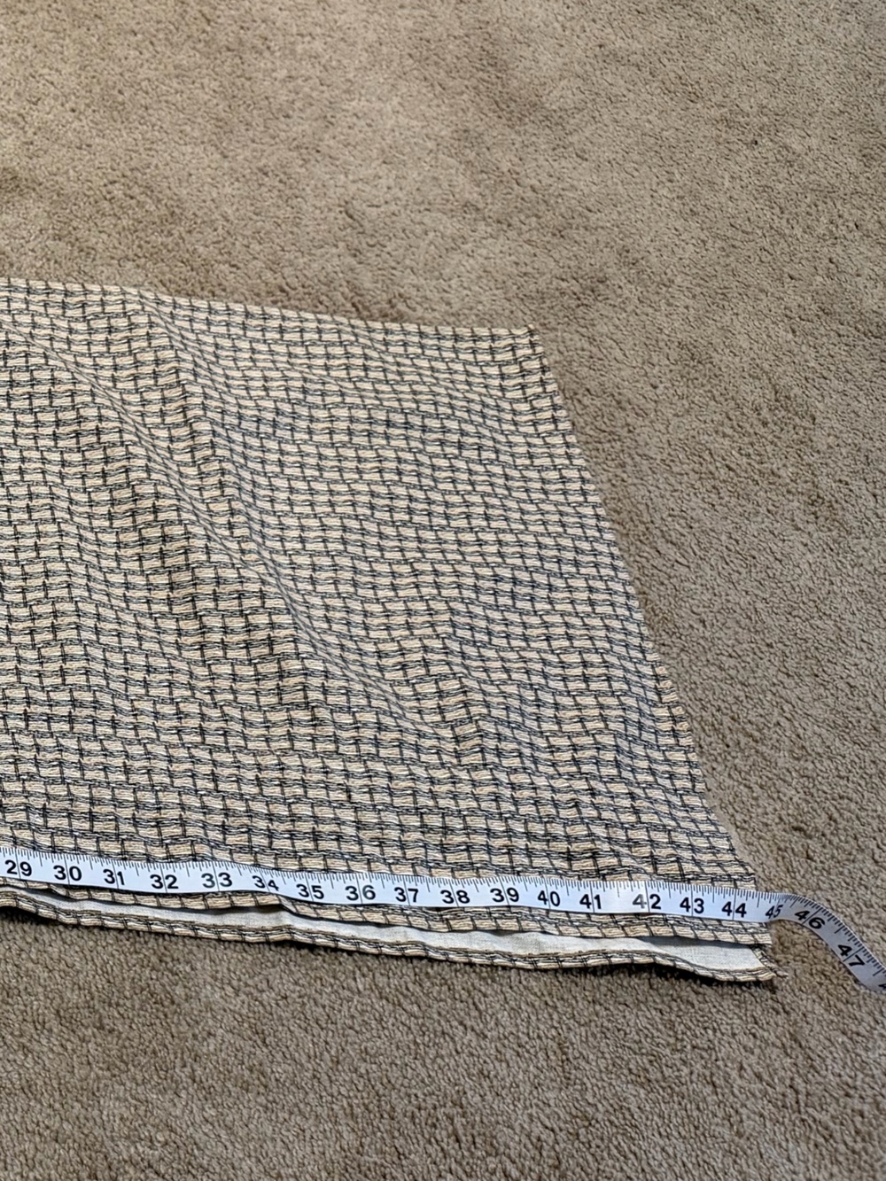Neutral Weave Pattern Valance- Beige - Picture 2 of 5